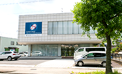株式会社システムデザイン本社